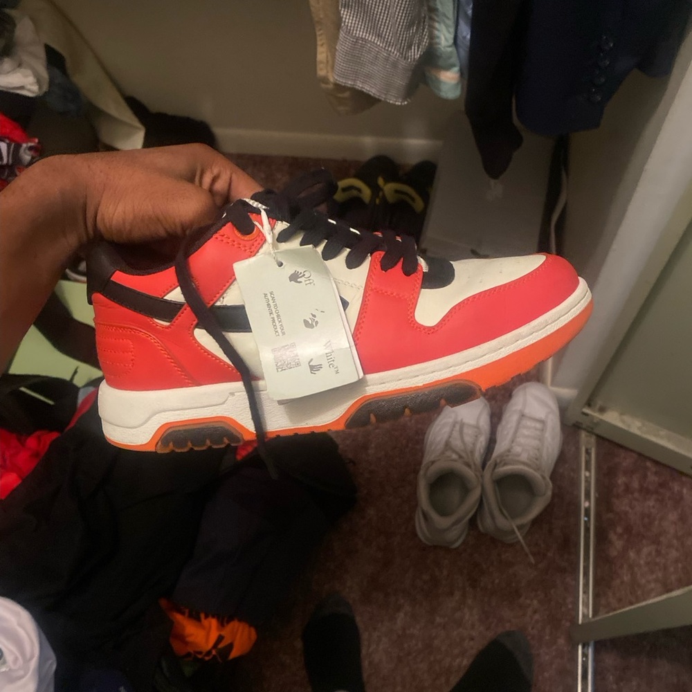 Men's Out Of Office Tricolor Sneakers Size 8